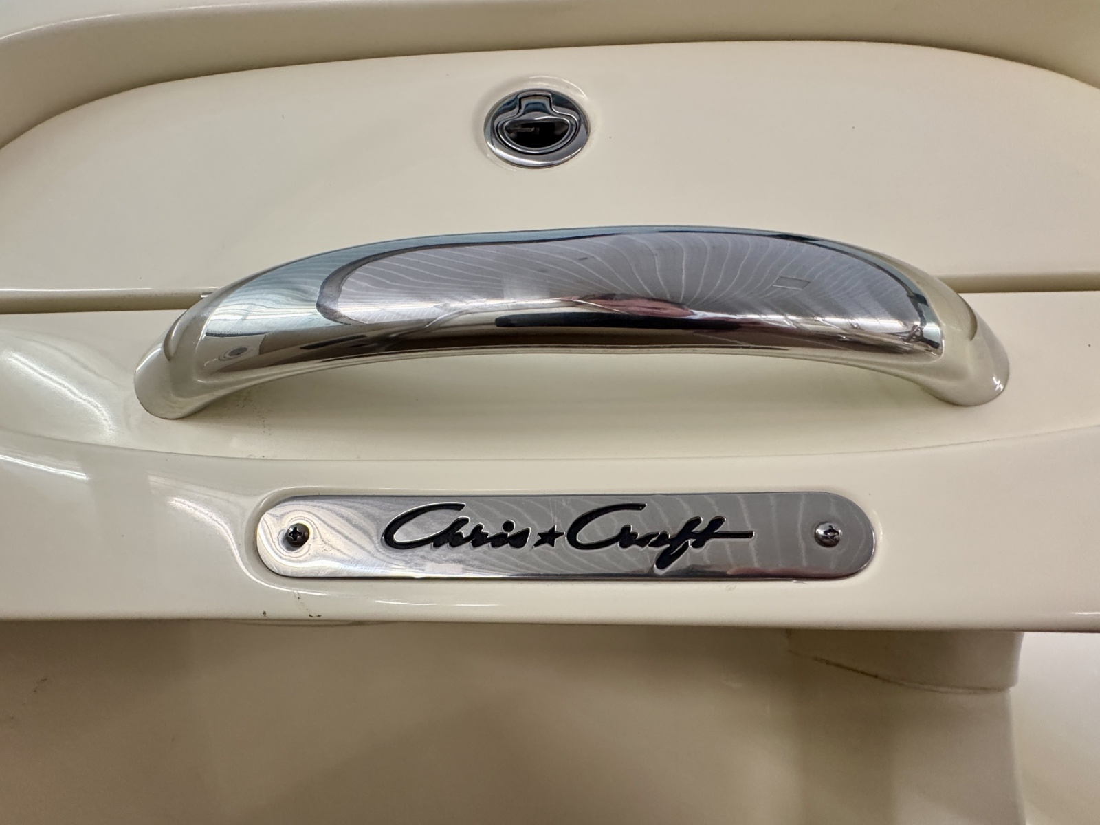 2016 Chris-Craft Carina 21