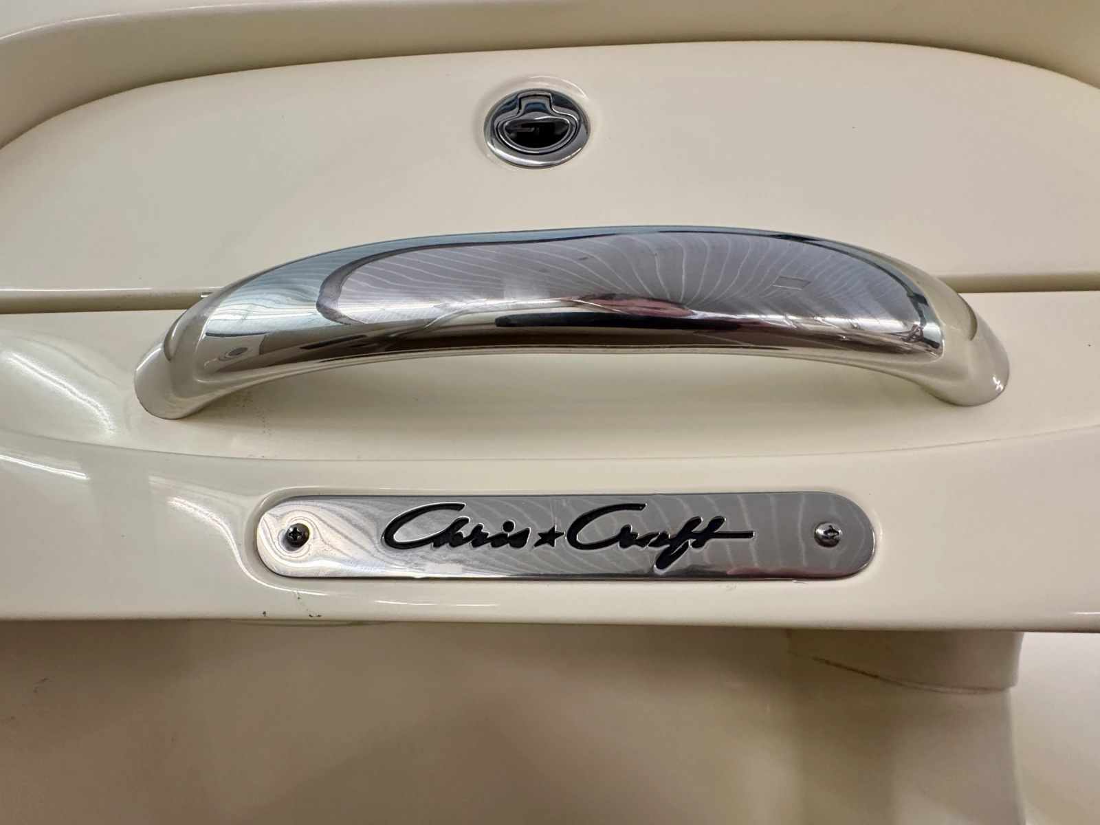 2016 Chris-Craft Carina 21