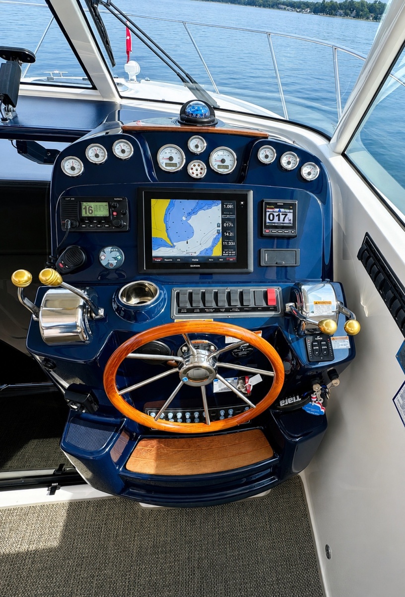 2015 Tiara Yachts 3100 Coronet