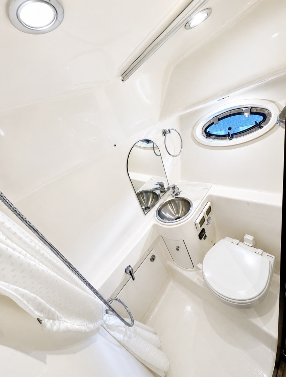 2015 Tiara Yachts 3100 Coronet