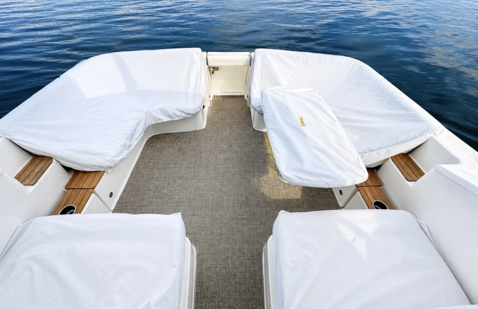 2015 Tiara Yachts 3100 Coronet