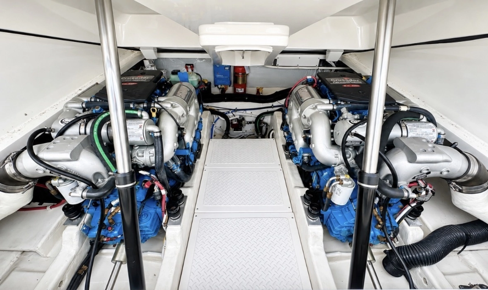 2015 Tiara Yachts 3100 Coronet