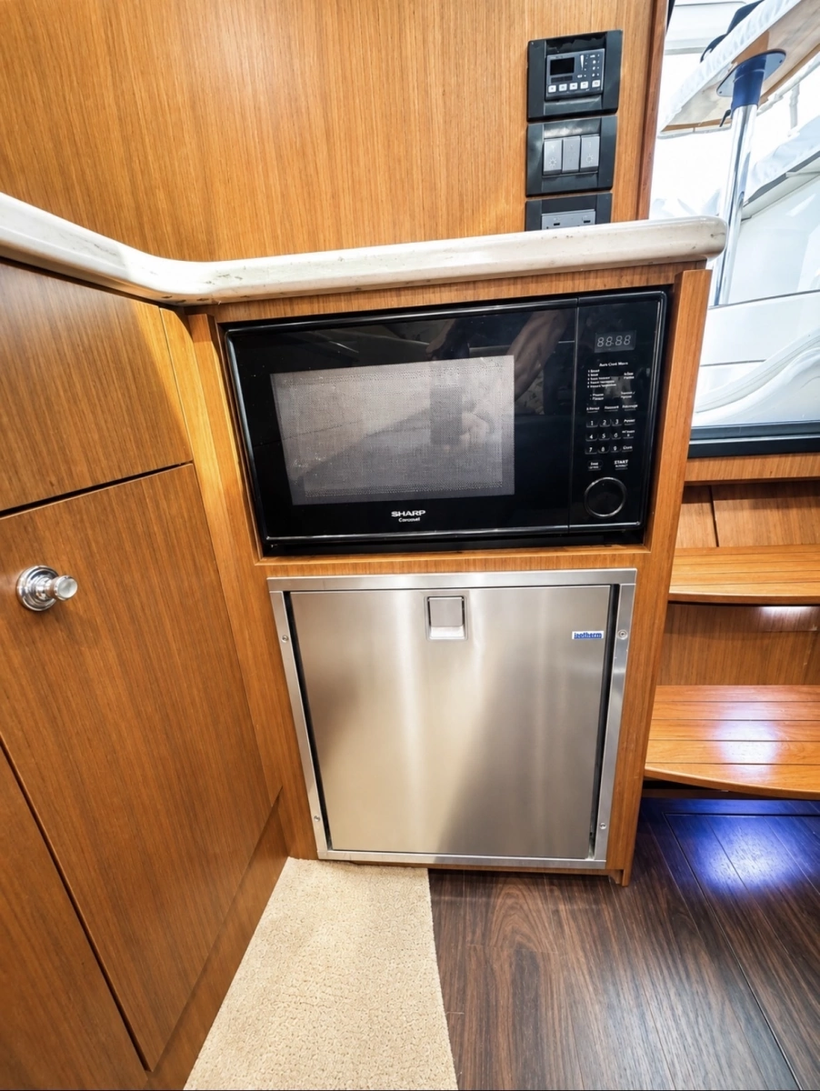 2015 Tiara Yachts 3100 Coronet