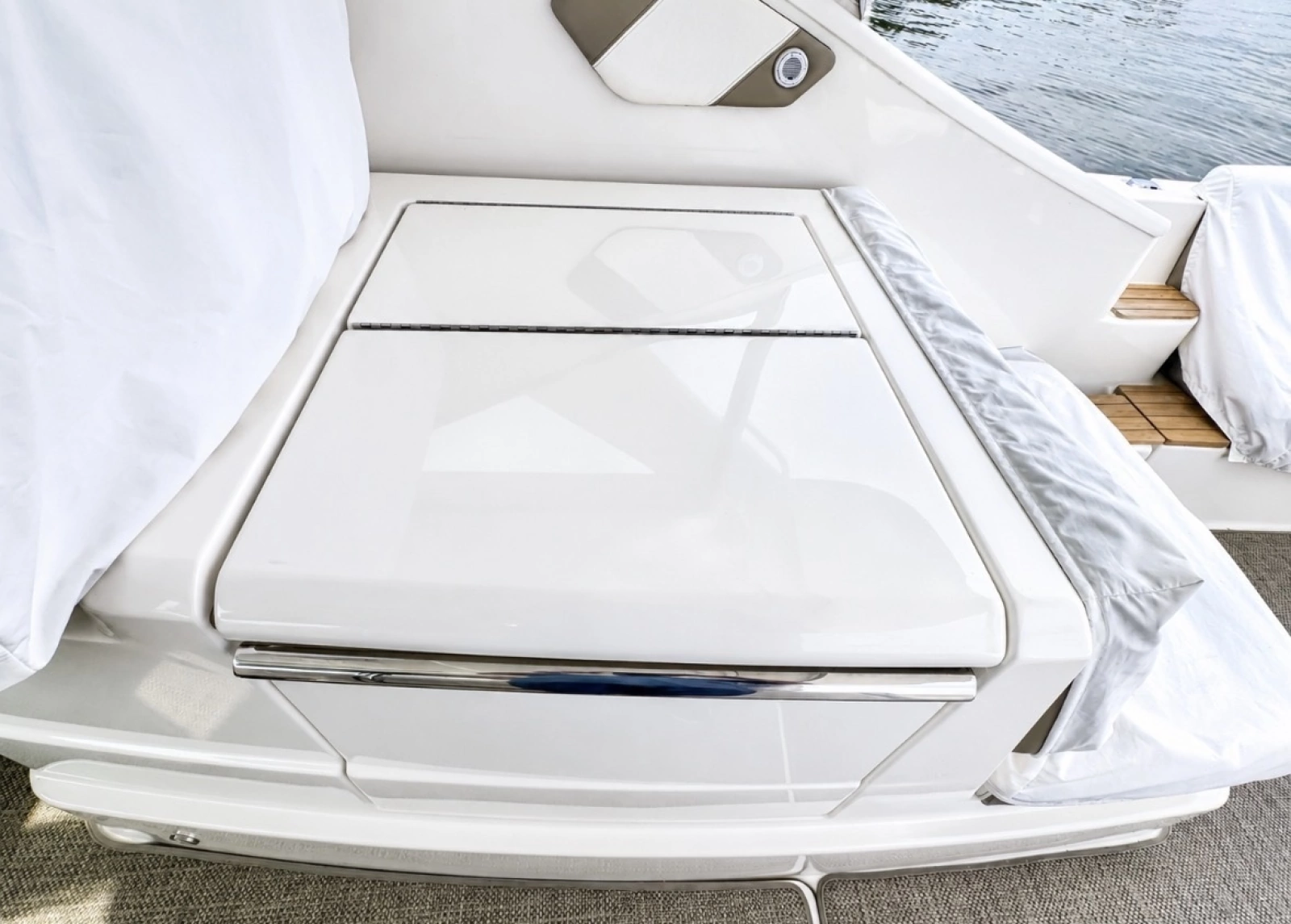 2015 Tiara Yachts 3100 Coronet