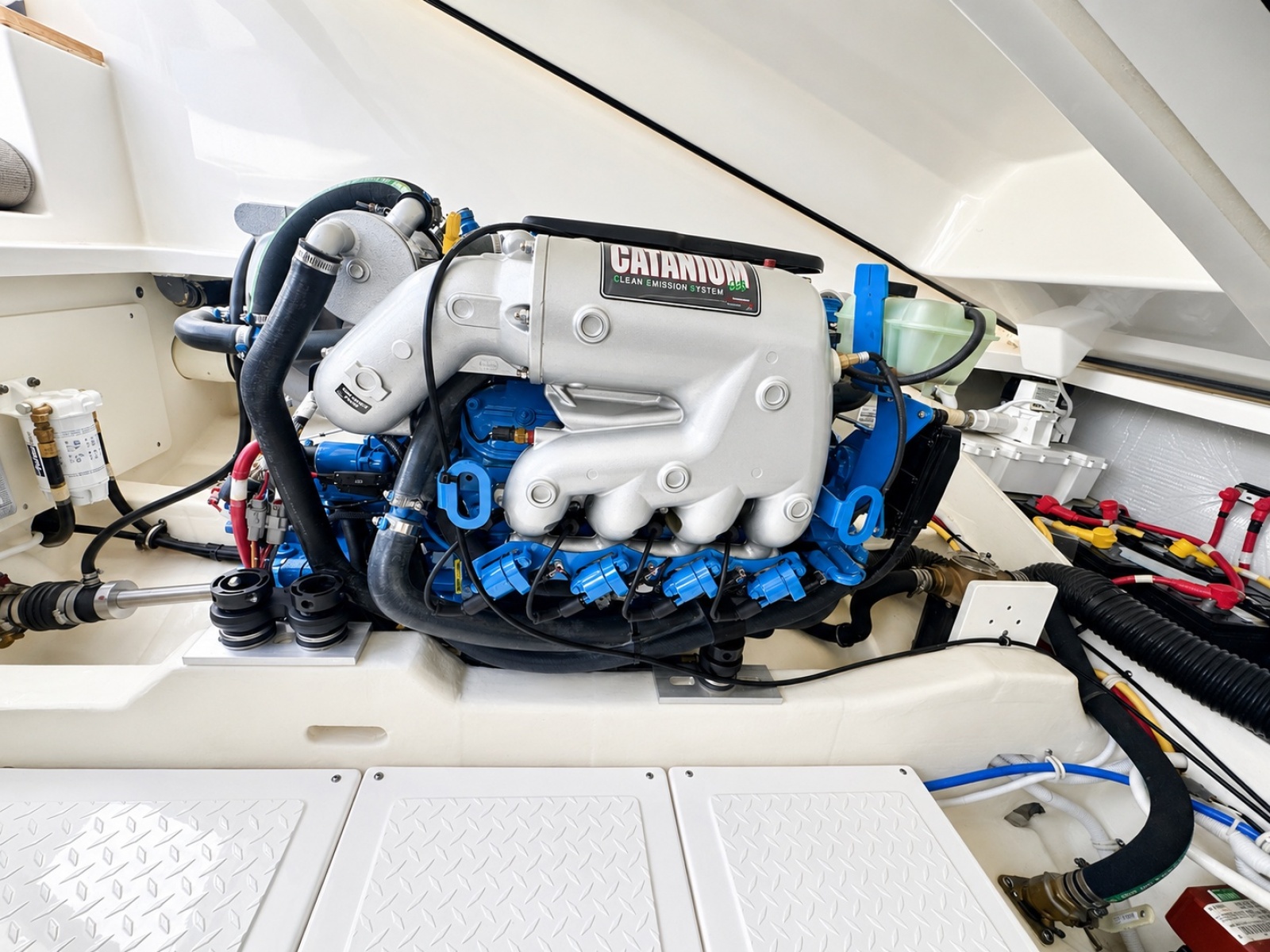 2015 Tiara Yachts 3100 Coronet
