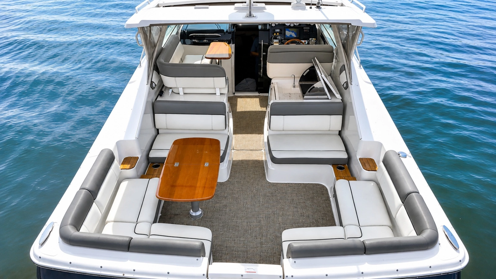 2015 Tiara Yachts 3100 Coronet