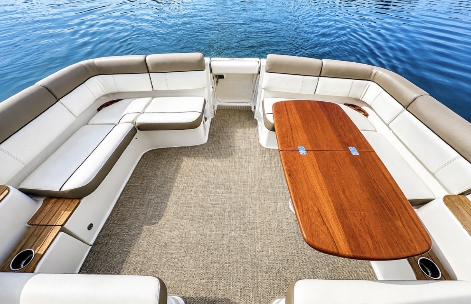 2015 Tiara Yachts 3100 Coronet