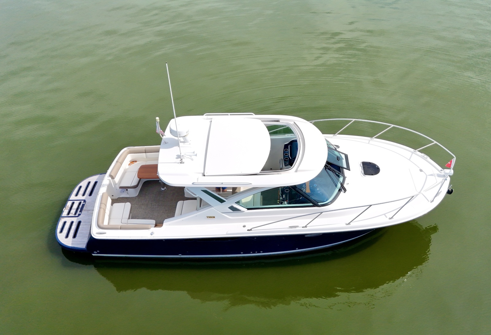 2015 Tiara Yachts 3100 Coronet