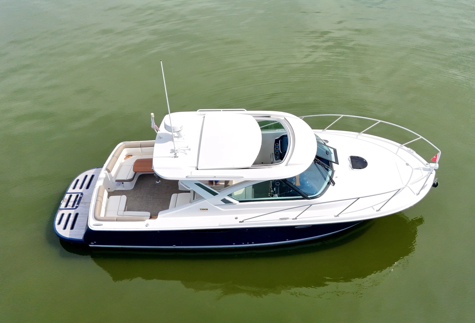 2015 Tiara Yachts 3100 Coronet