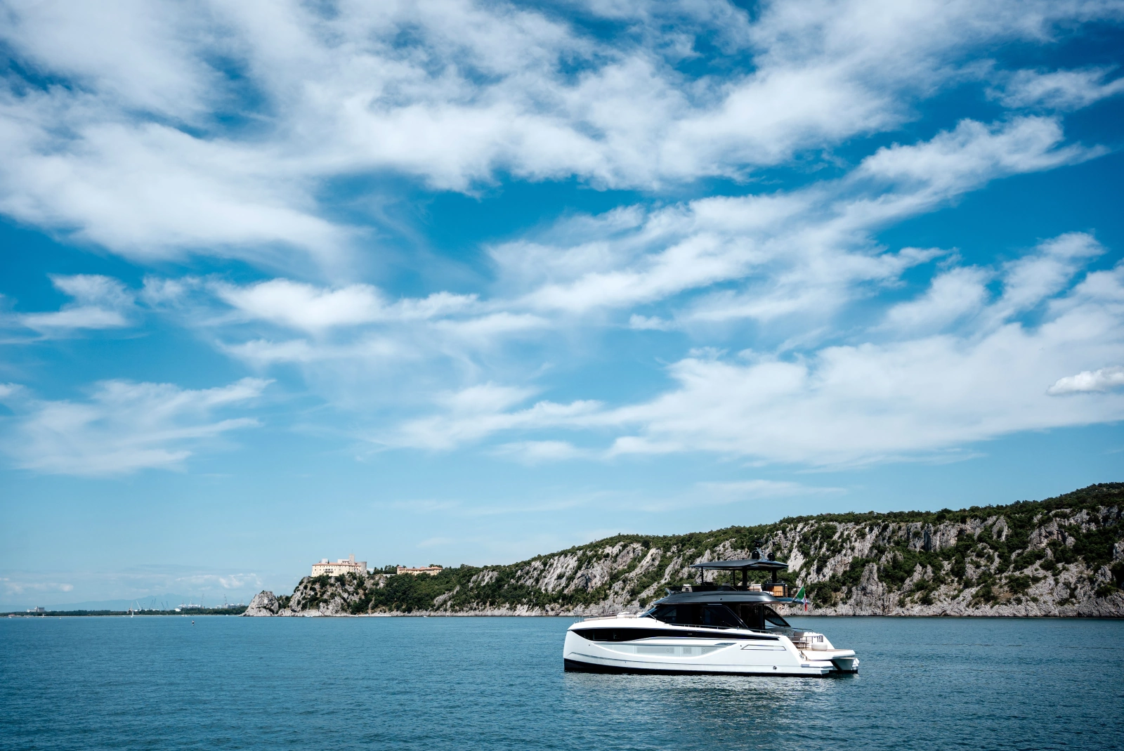 59ft Prestige Yacht For Sale