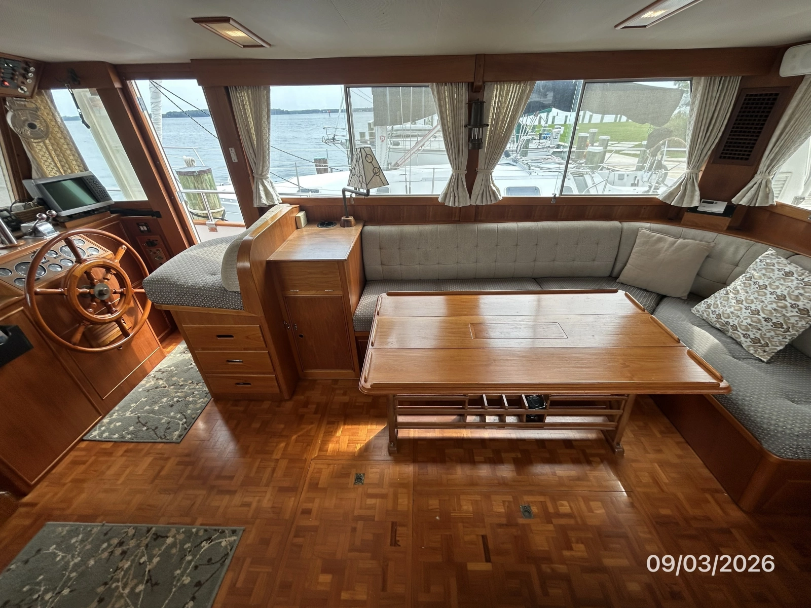 42' Grand Banks salon starboard