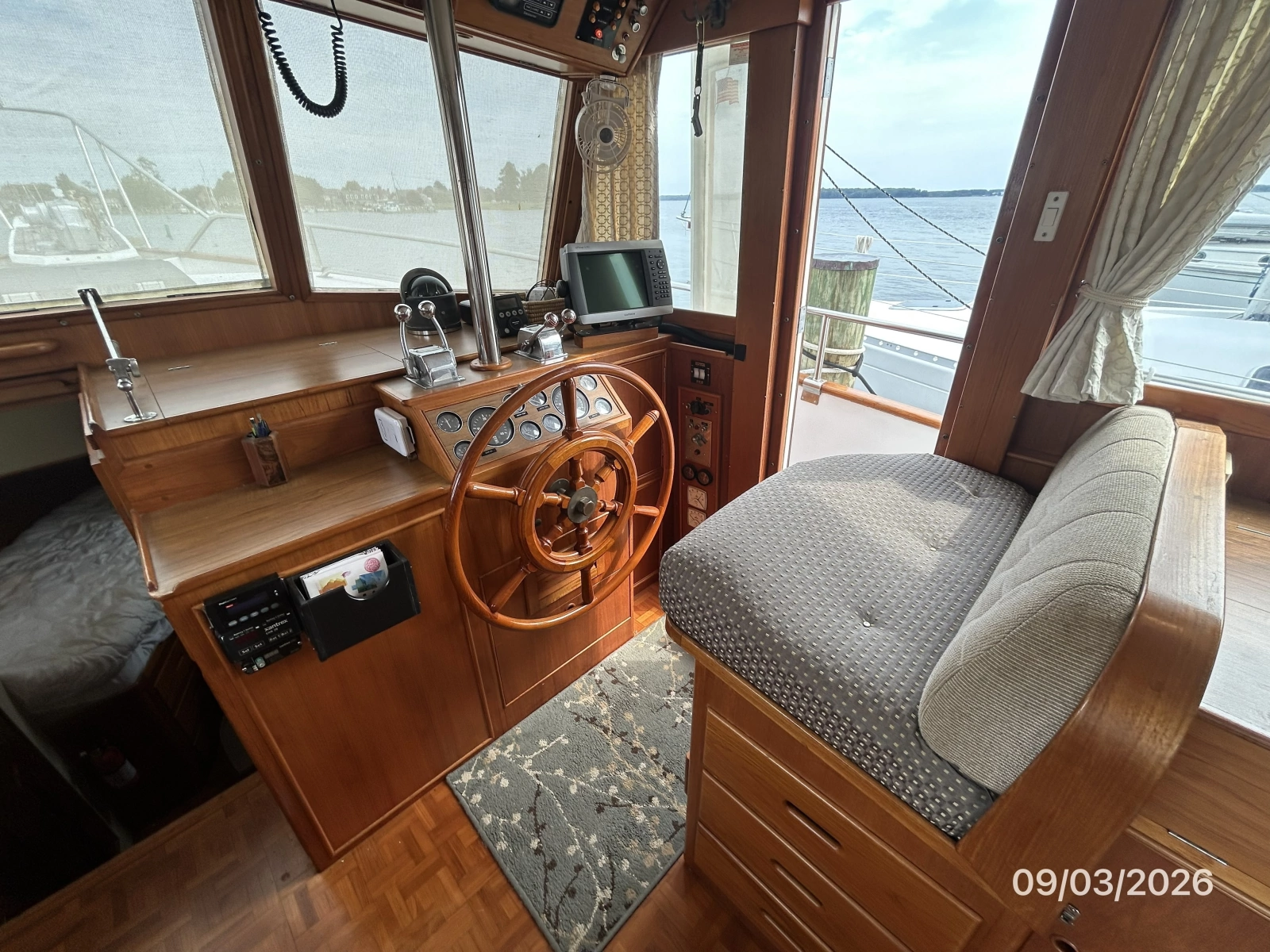 42' Grand Banks lower helm1