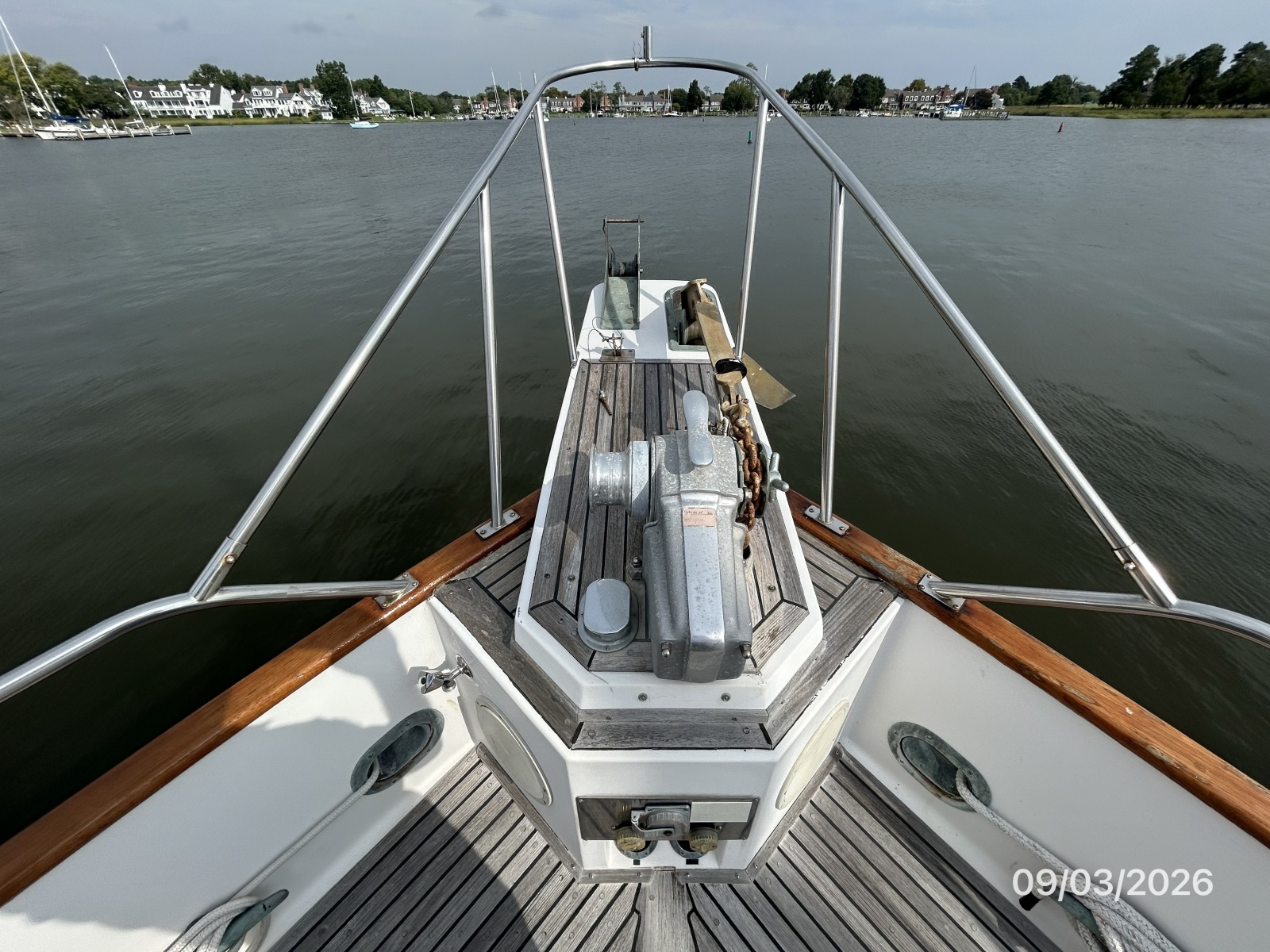 42' Grand Banks anchor windlass2