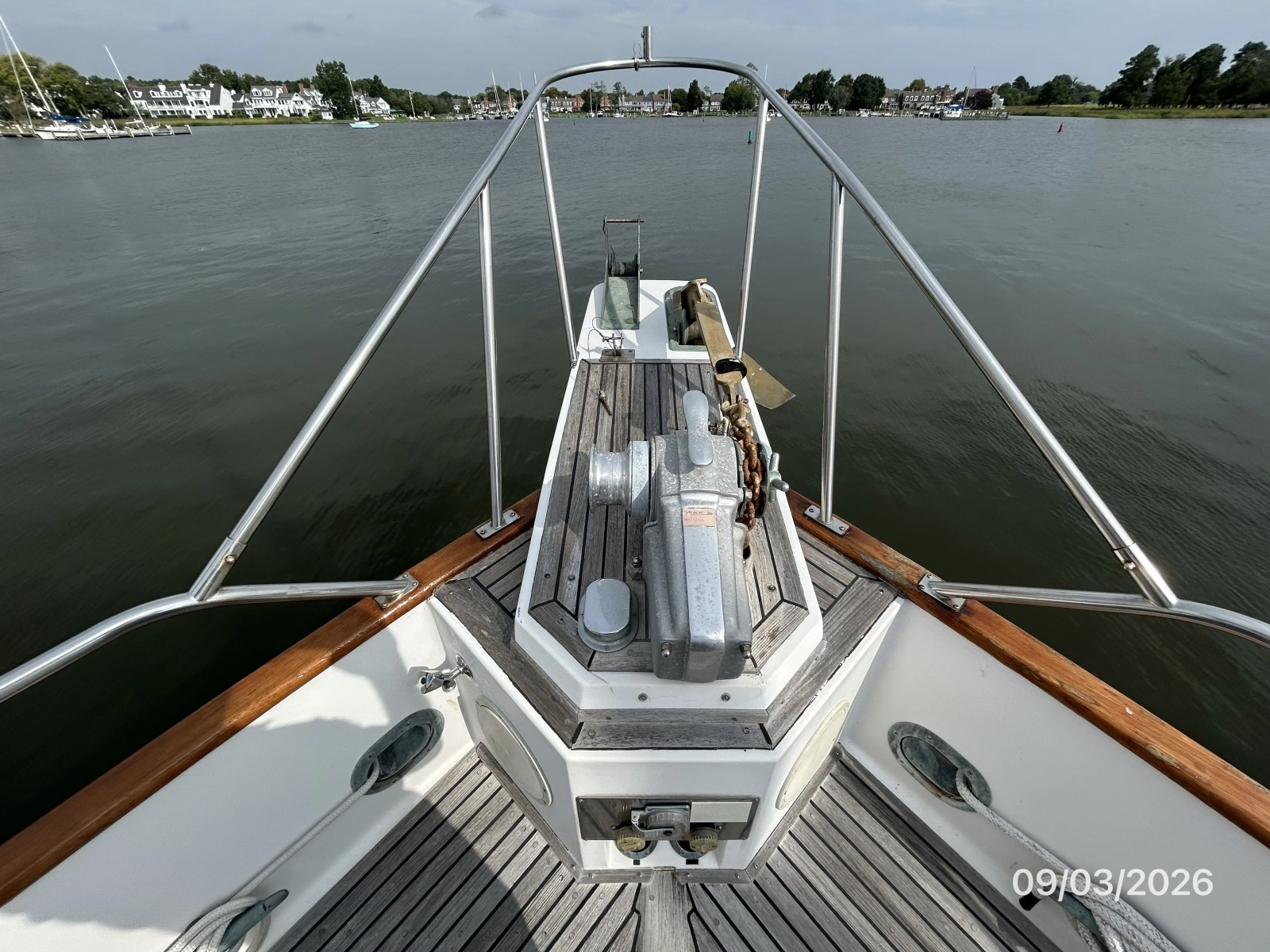 42' Grand Banks anchor windlass2