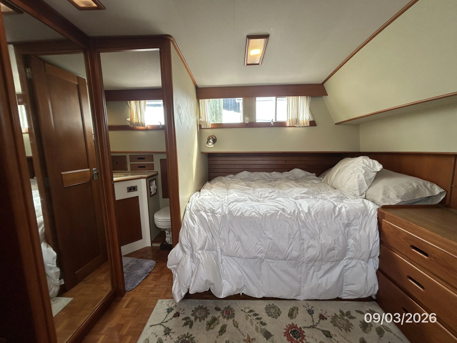 42' Grand Banks master stateroom starboard