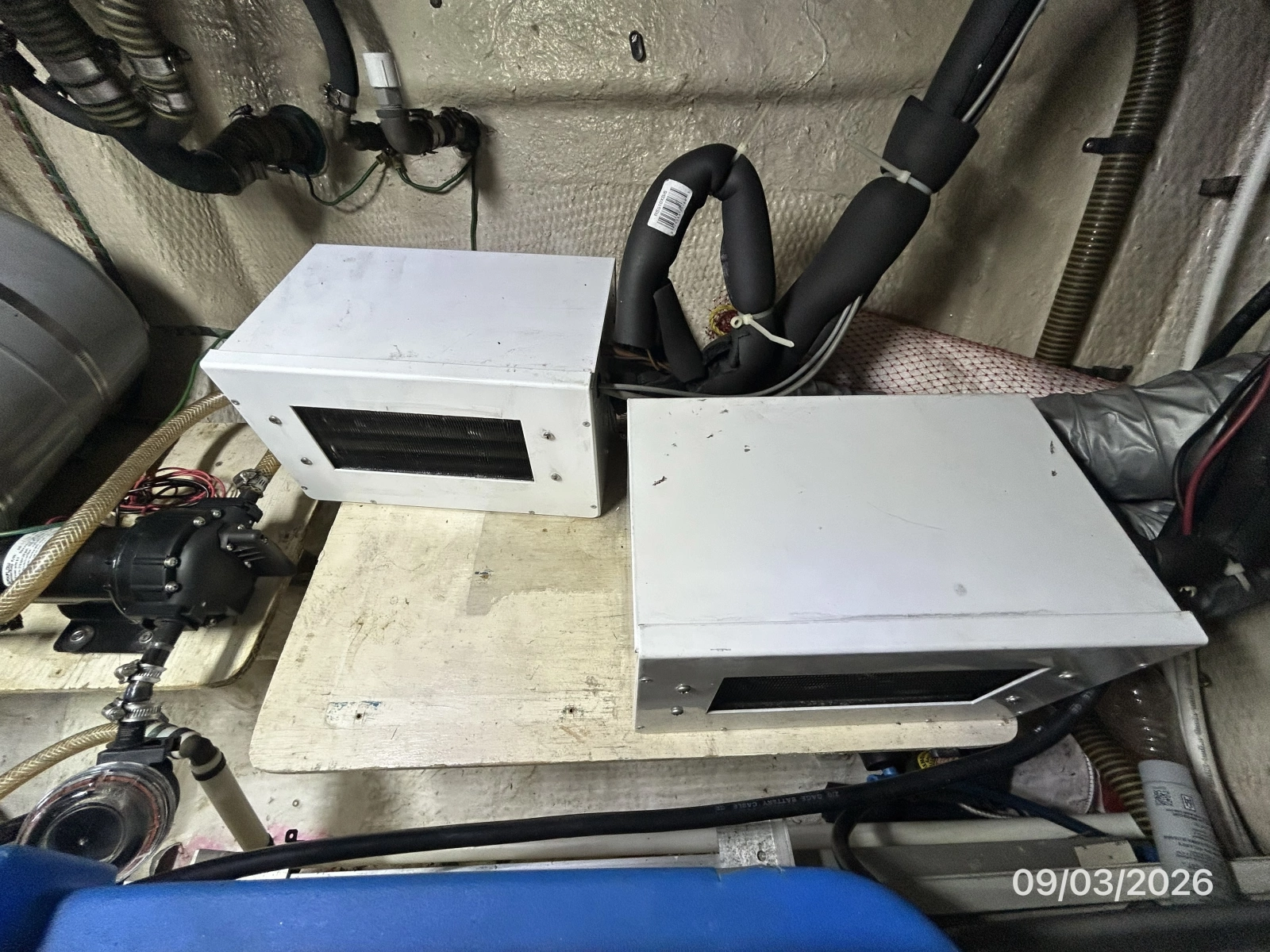 42' Grand Banks refrigeration system