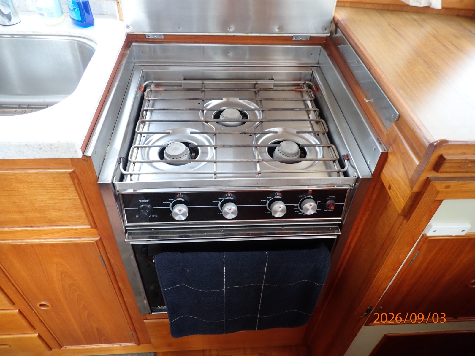42' Grand Banks galley cooktop-oven