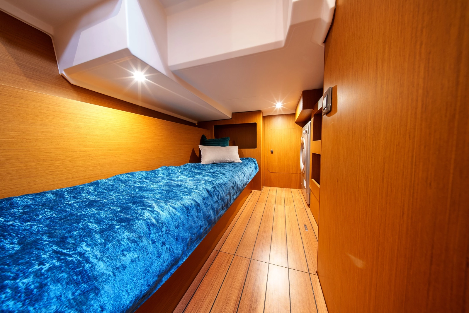 2026 Beneteau Swift Trawler 54
