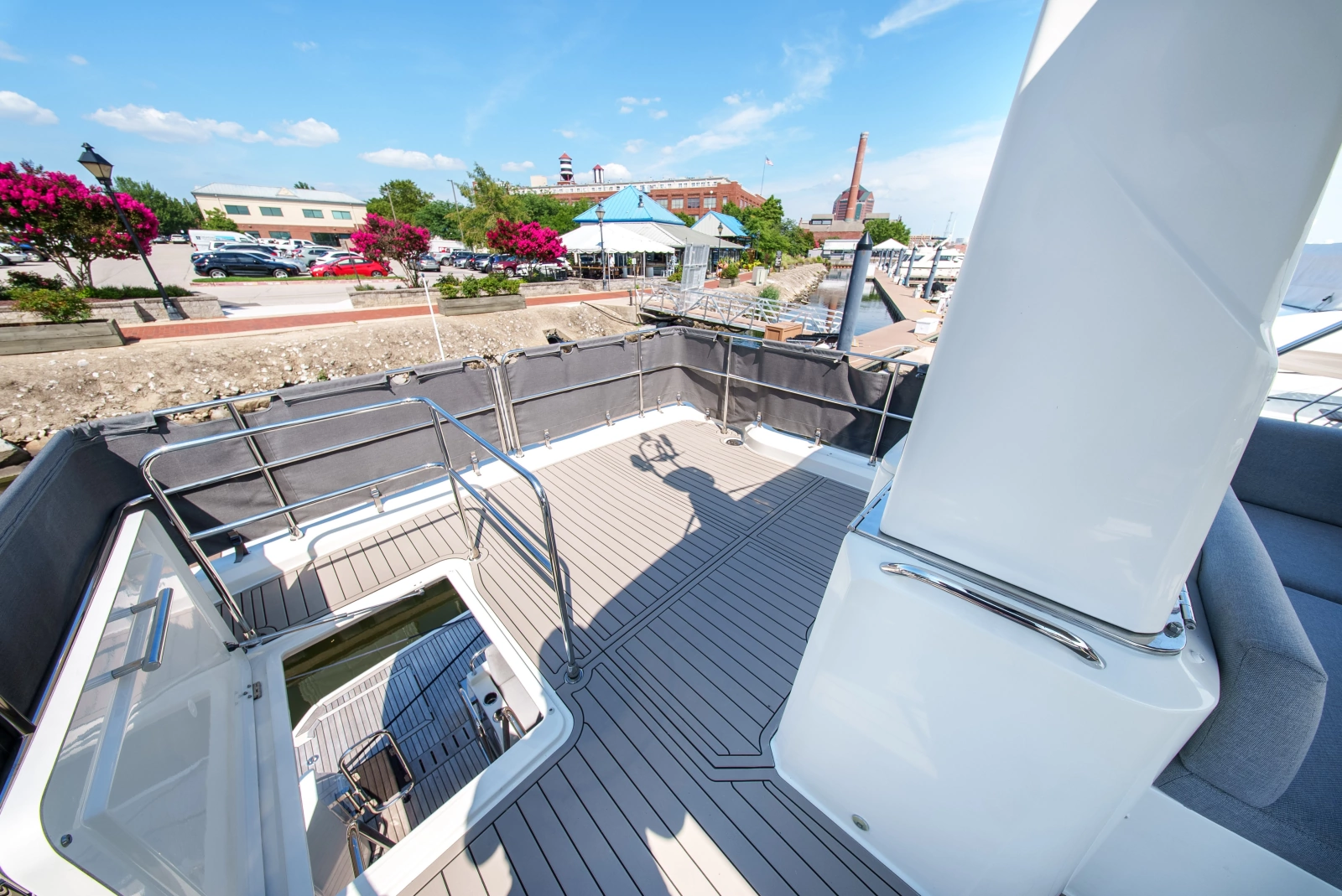 2026 Beneteau Swift Trawler 54