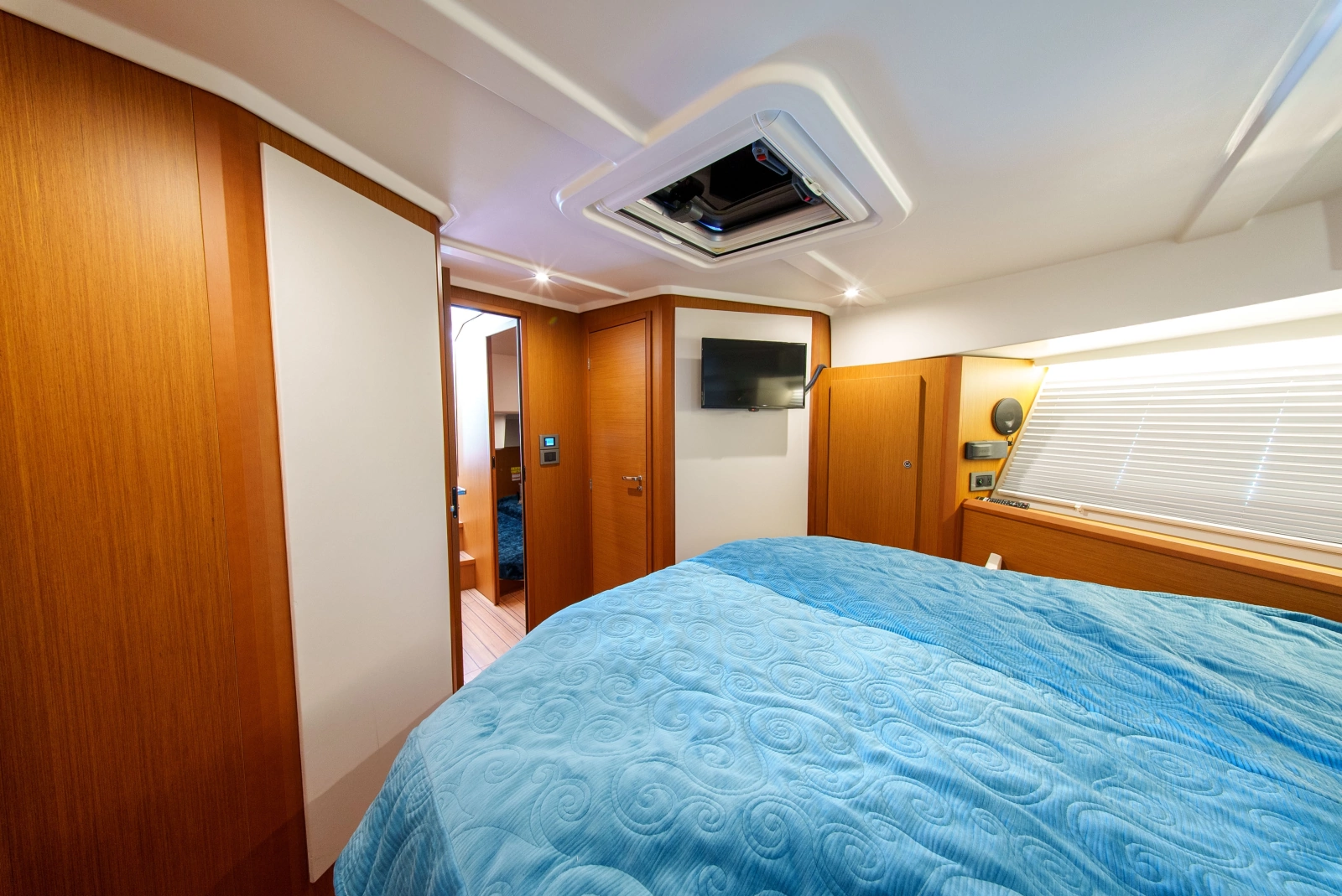 2026 Beneteau Swift Trawler 54