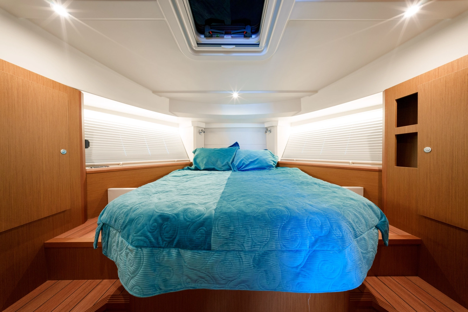 2026 Beneteau Swift Trawler 54