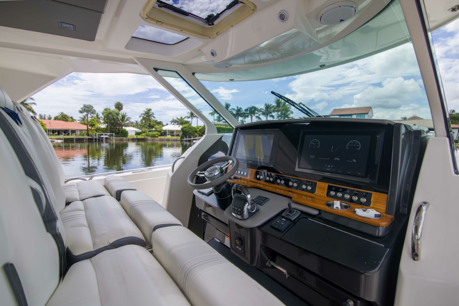 Tiara Yachts 38LS - One One