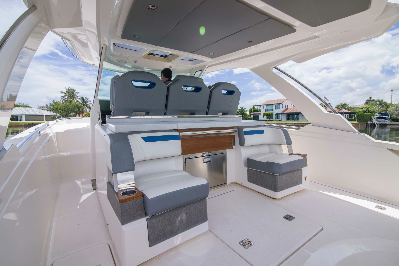 Tiara Yachts 38LS - One One
