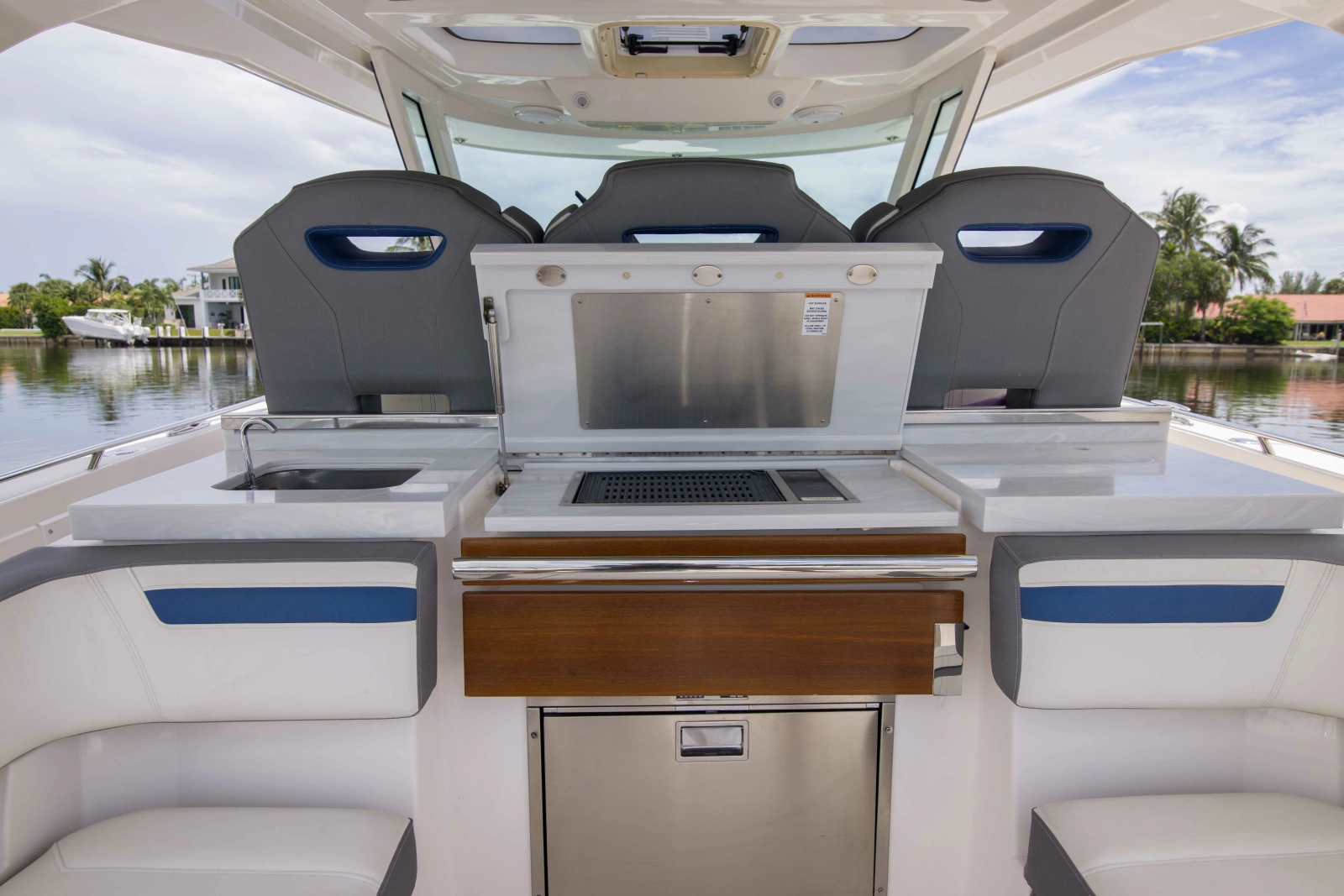 Tiara Yachts 38LS - One One