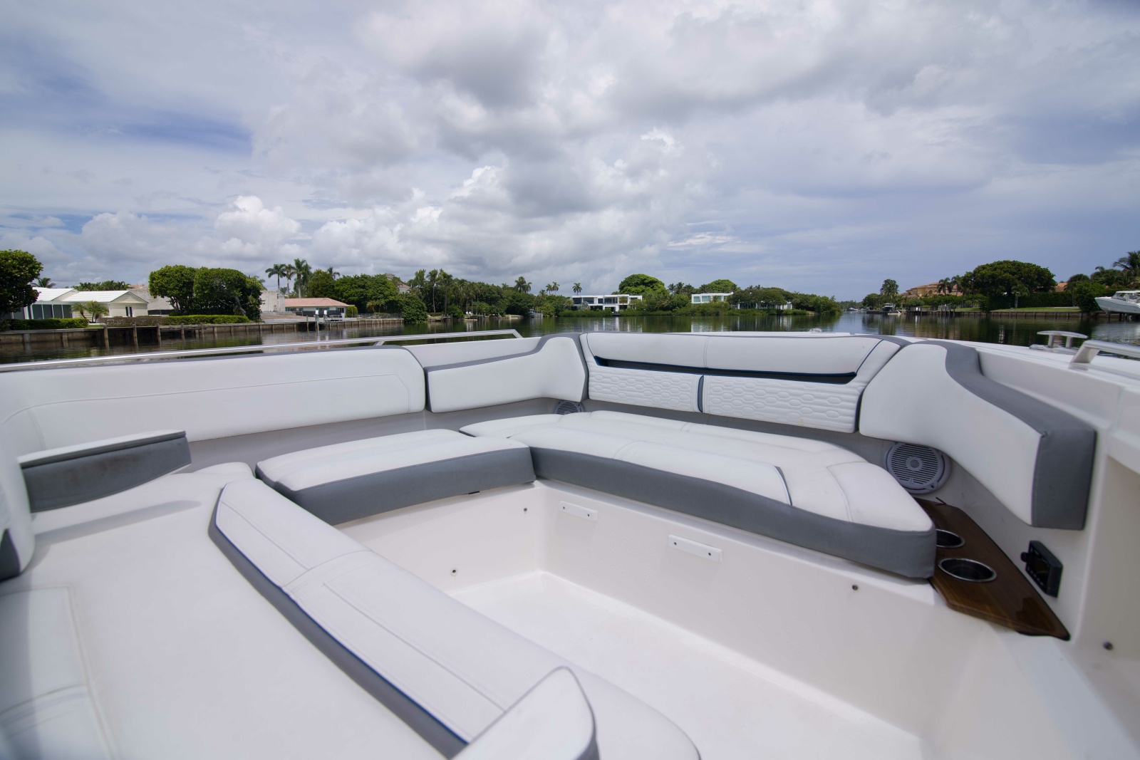 Tiara Yachts 38LS - One One