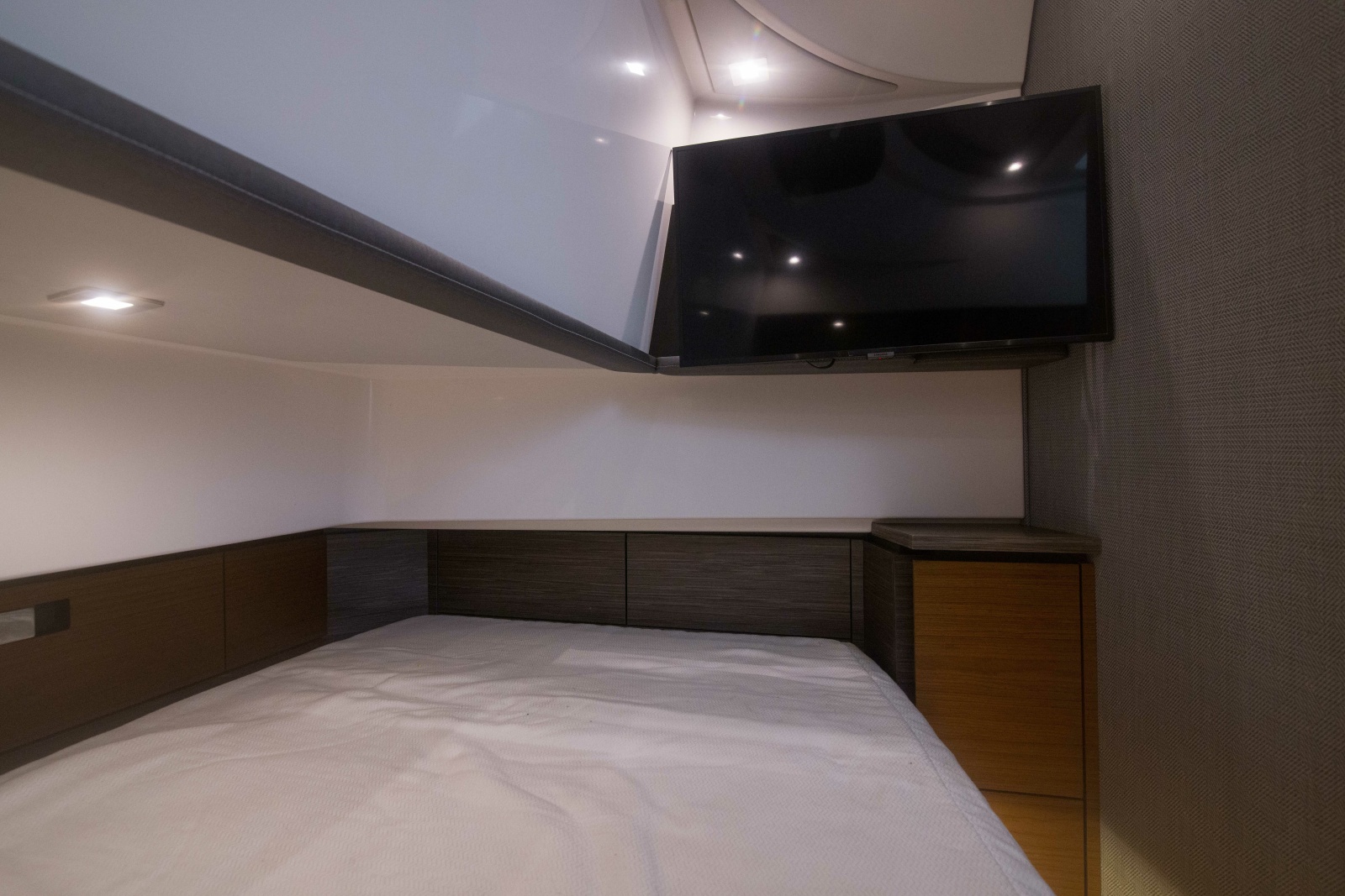 Tiara Yachts 38LS - One One