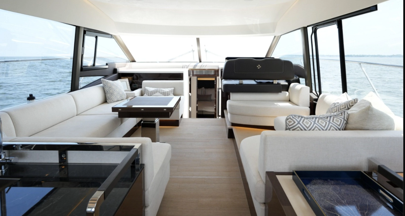 2023 Prestige 590