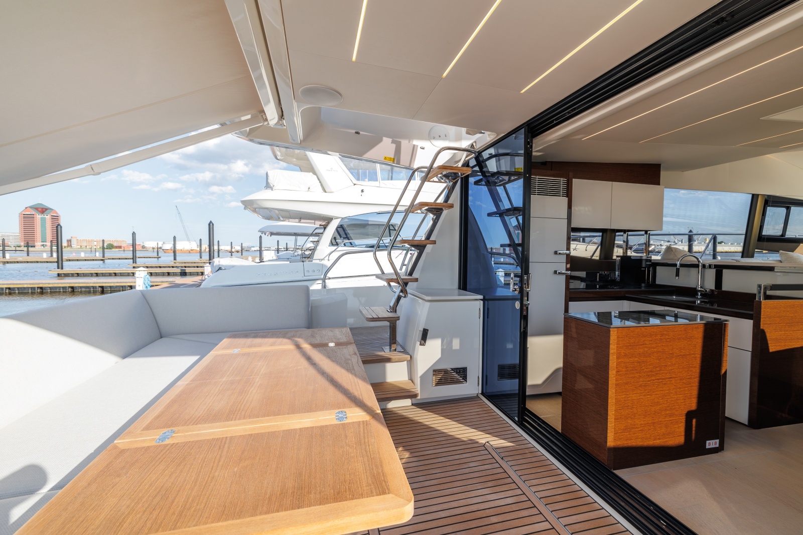2026 Prestige 520