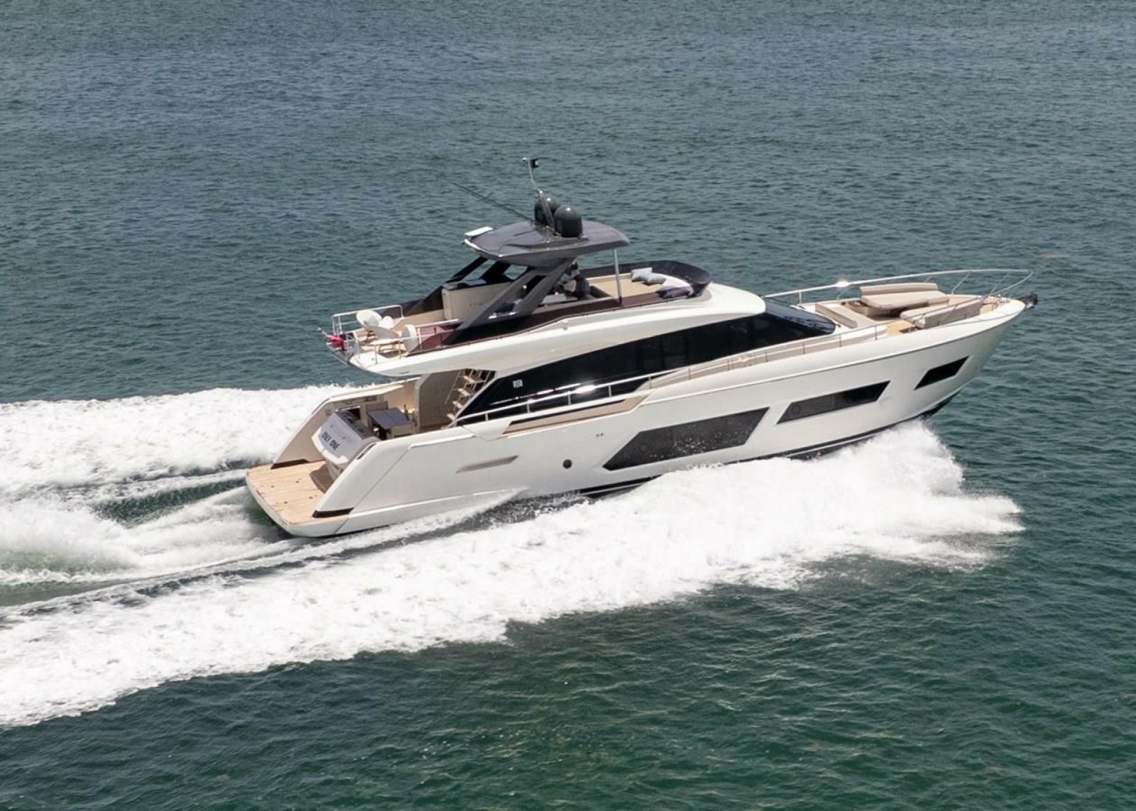2020 Ferretti Yachts 670 Motoryacht