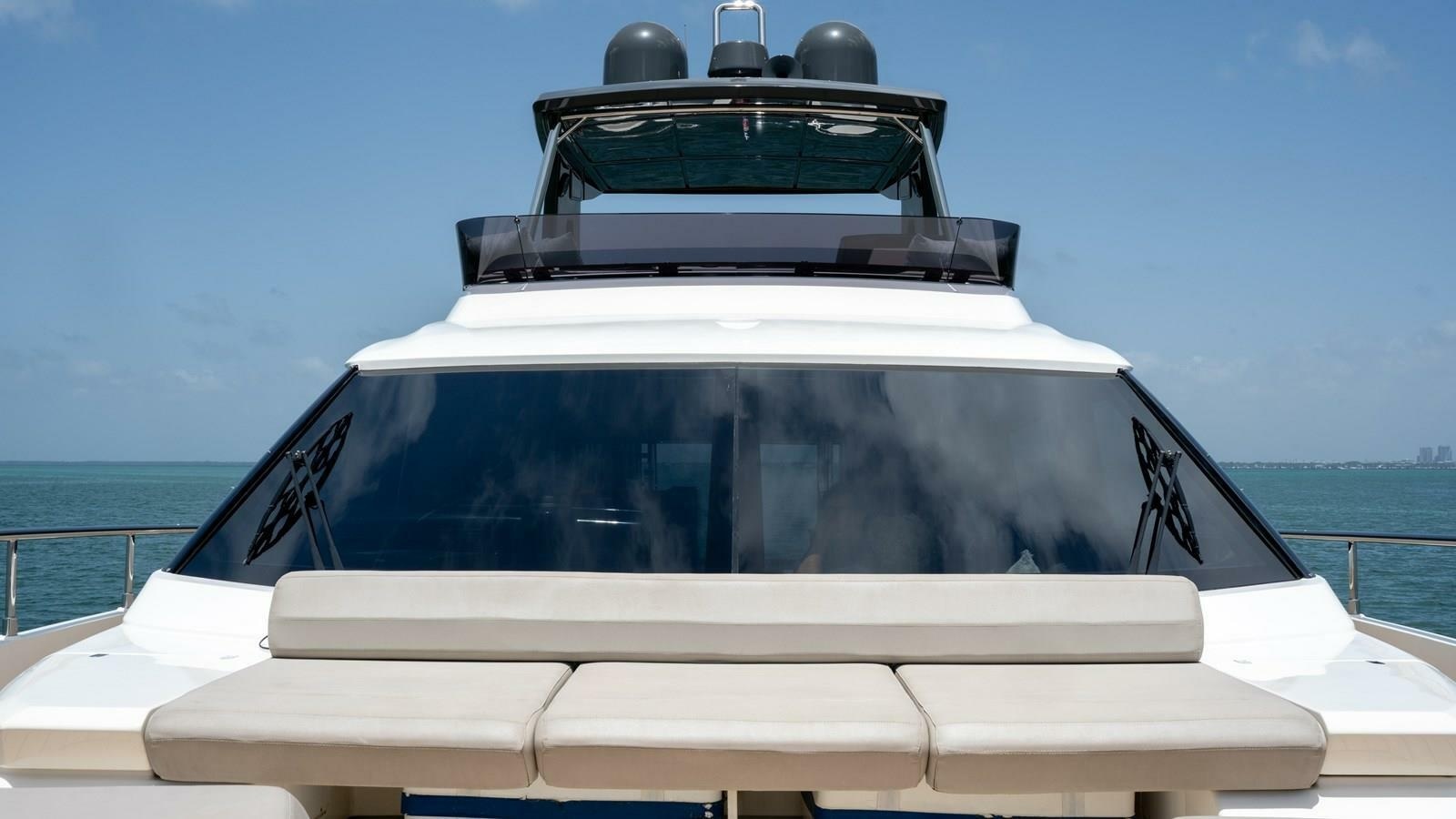 2020 Ferretti Yachts 670 Motoryacht