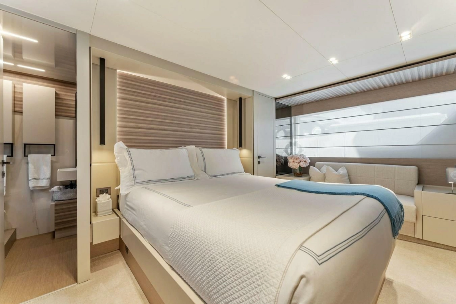 2020 Ferretti Yachts 670 Motoryacht