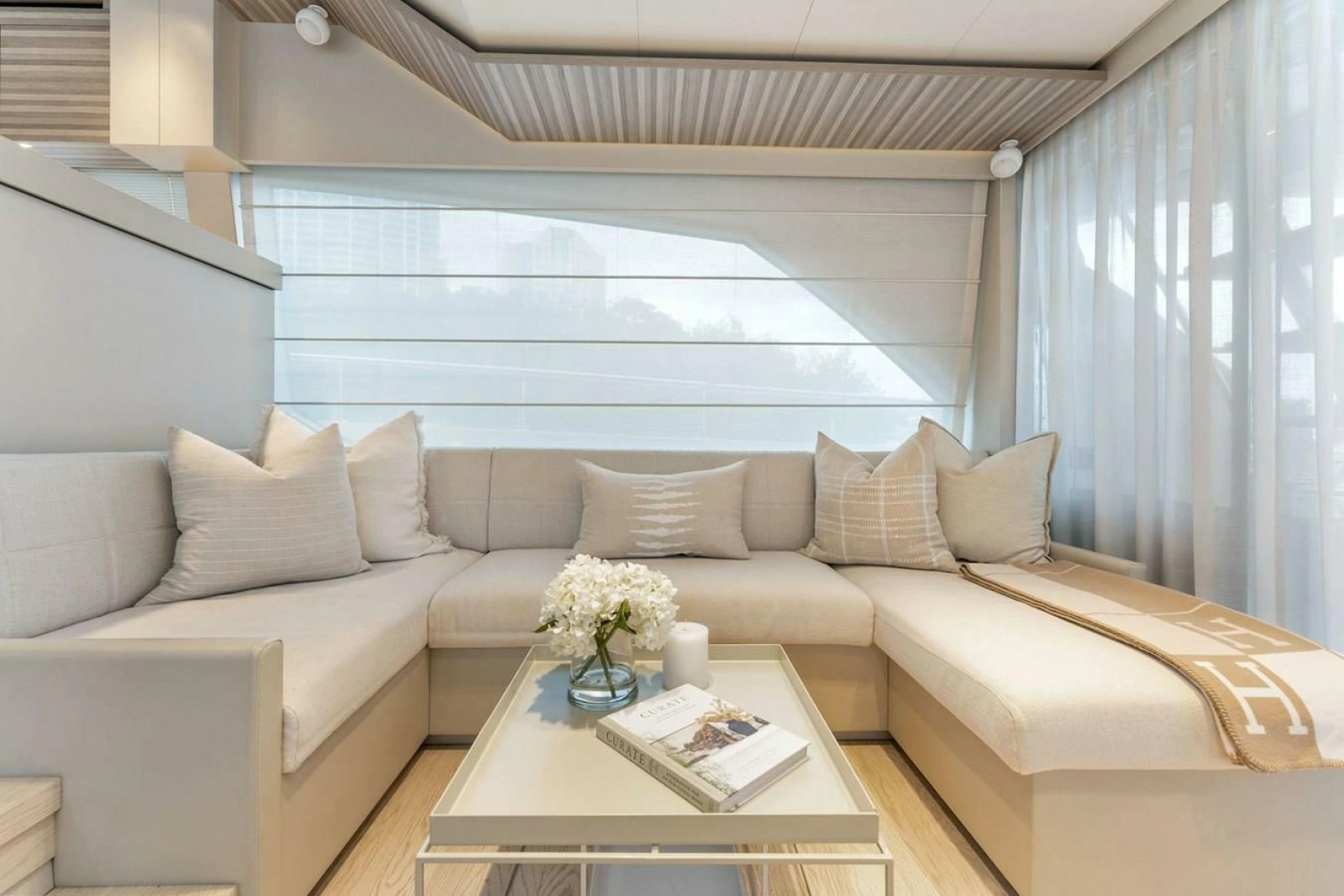 2020 Ferretti Yachts 670 Motoryacht