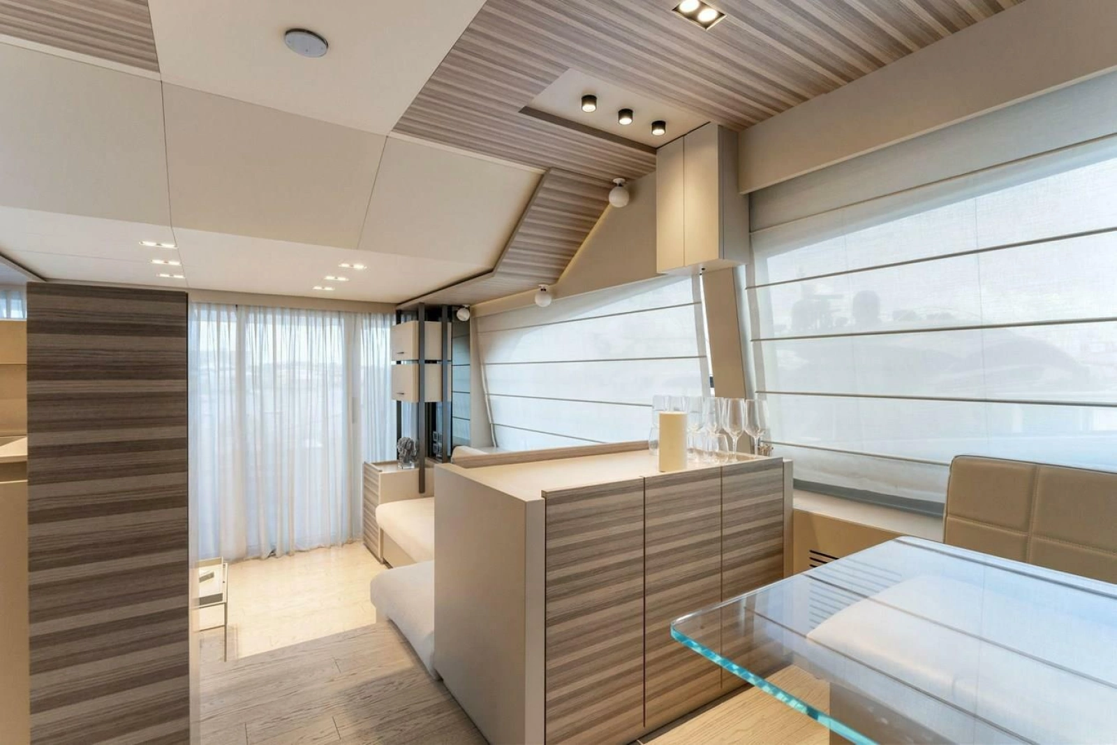2020 Ferretti Yachts 670 Motoryacht