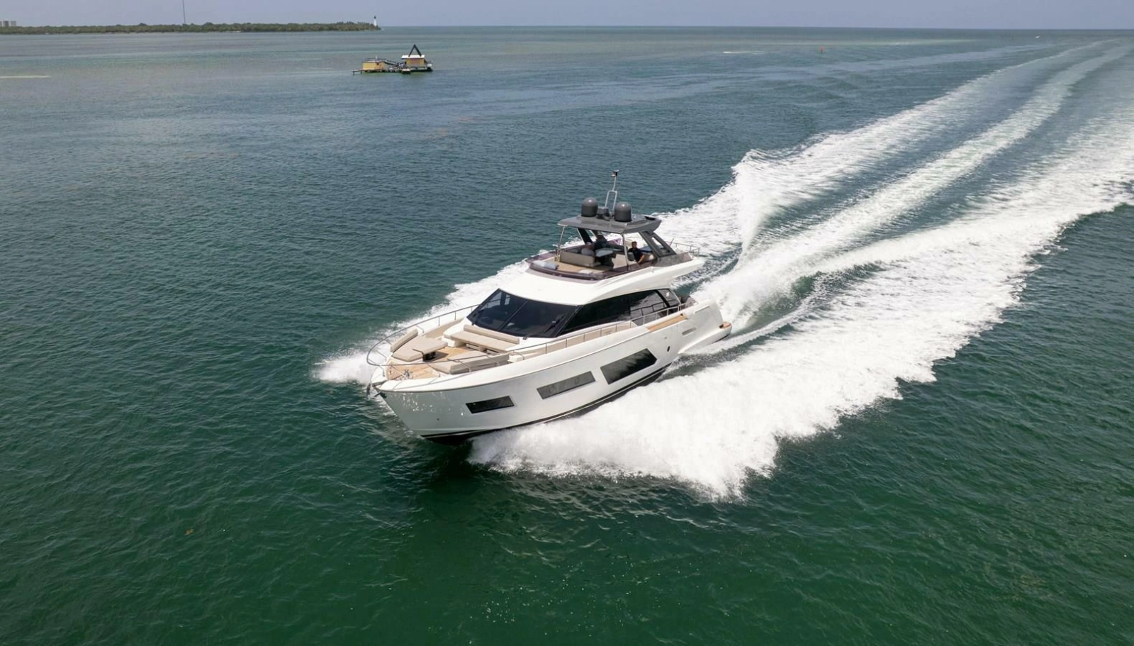 2020 Ferretti Yachts 670 Motoryacht