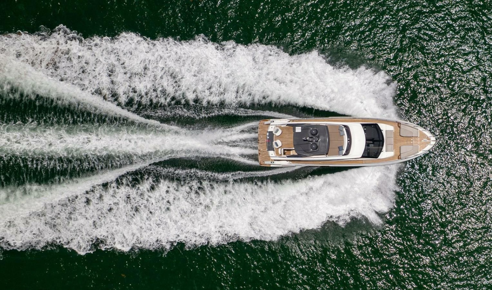 2020 Ferretti Yachts 670 Motoryacht