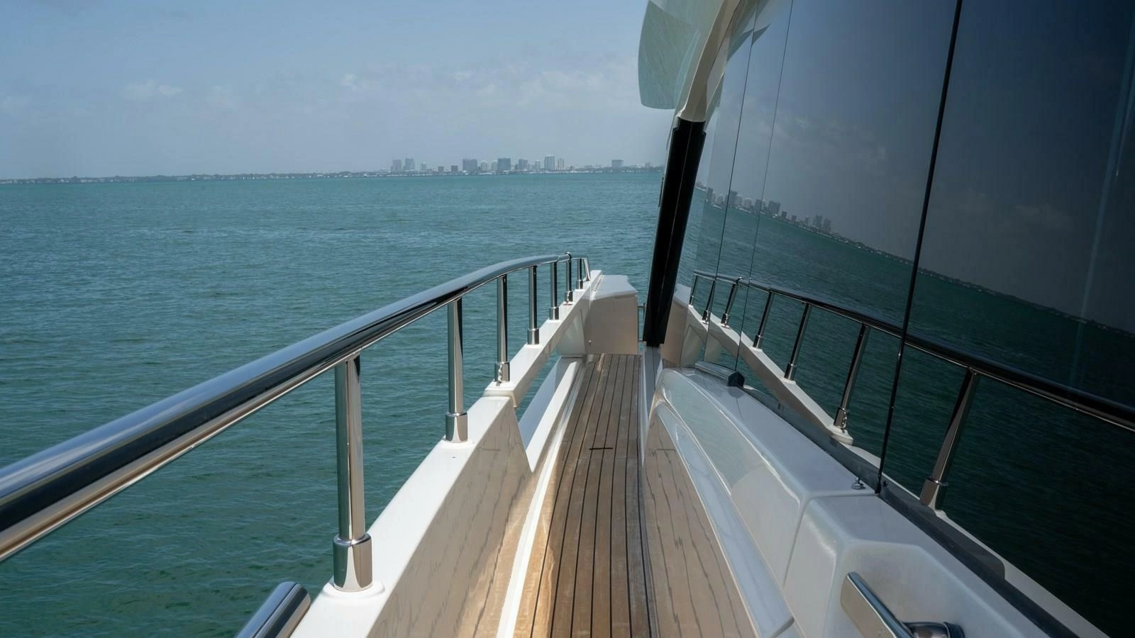 2020 Ferretti Yachts 670 Motoryacht