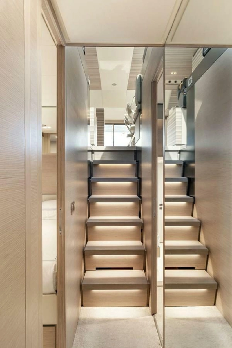 2020 Ferretti Yachts 670 Motoryacht