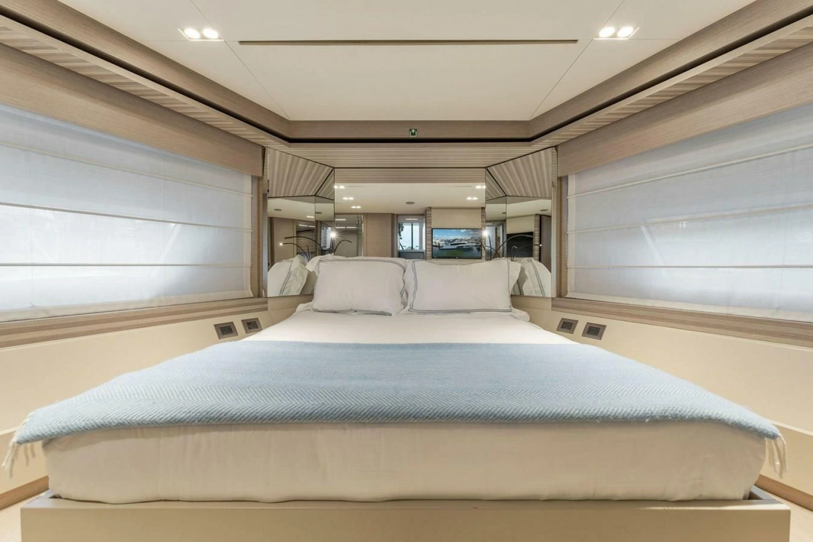 2020 Ferretti Yachts 670 Motoryacht