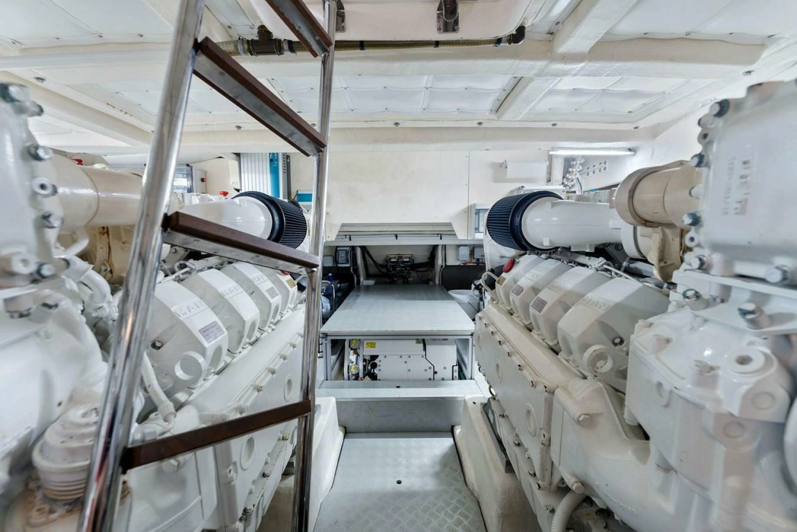 2020 Ferretti Yachts 670 Motoryacht