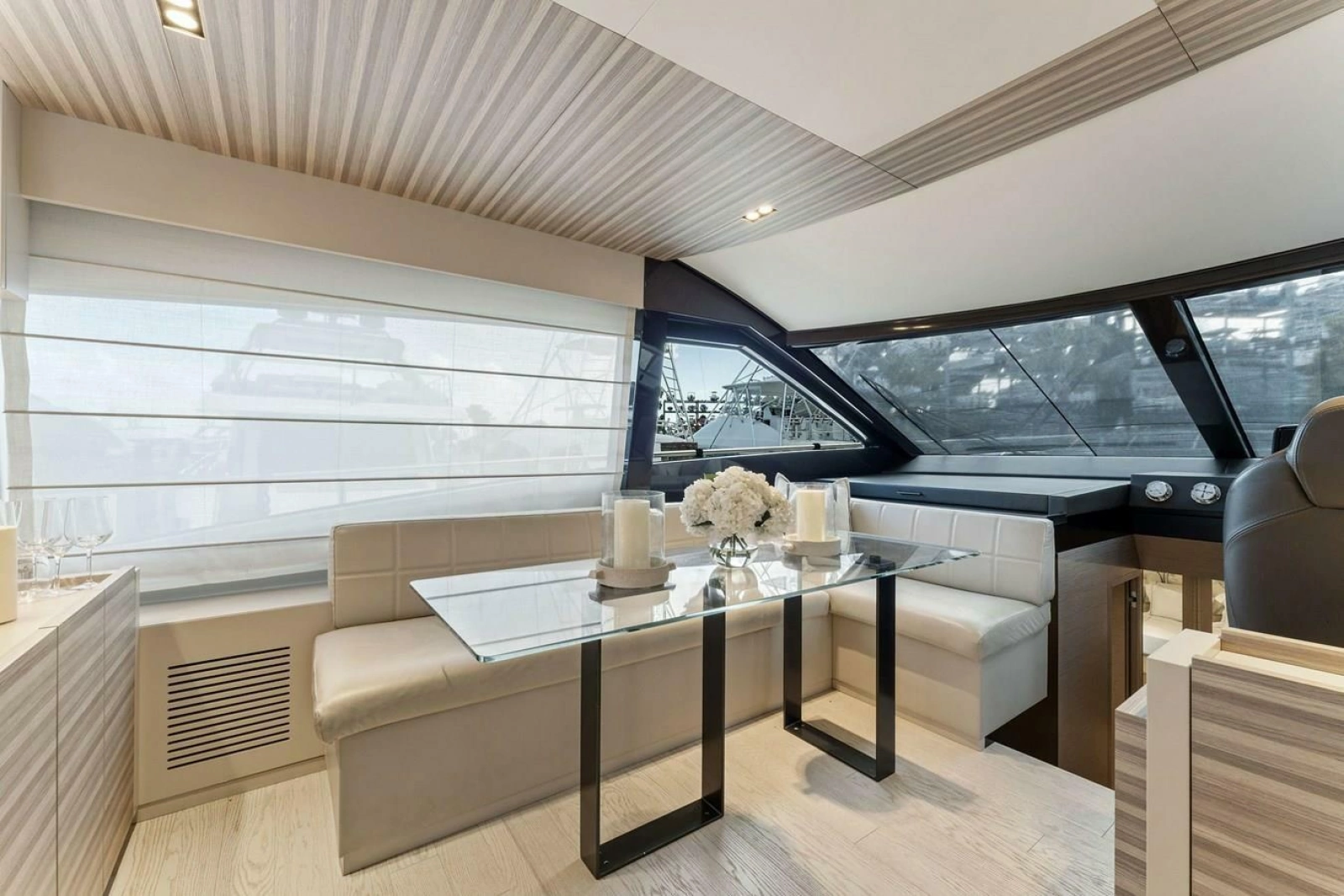 2020 Ferretti Yachts 670 Motoryacht