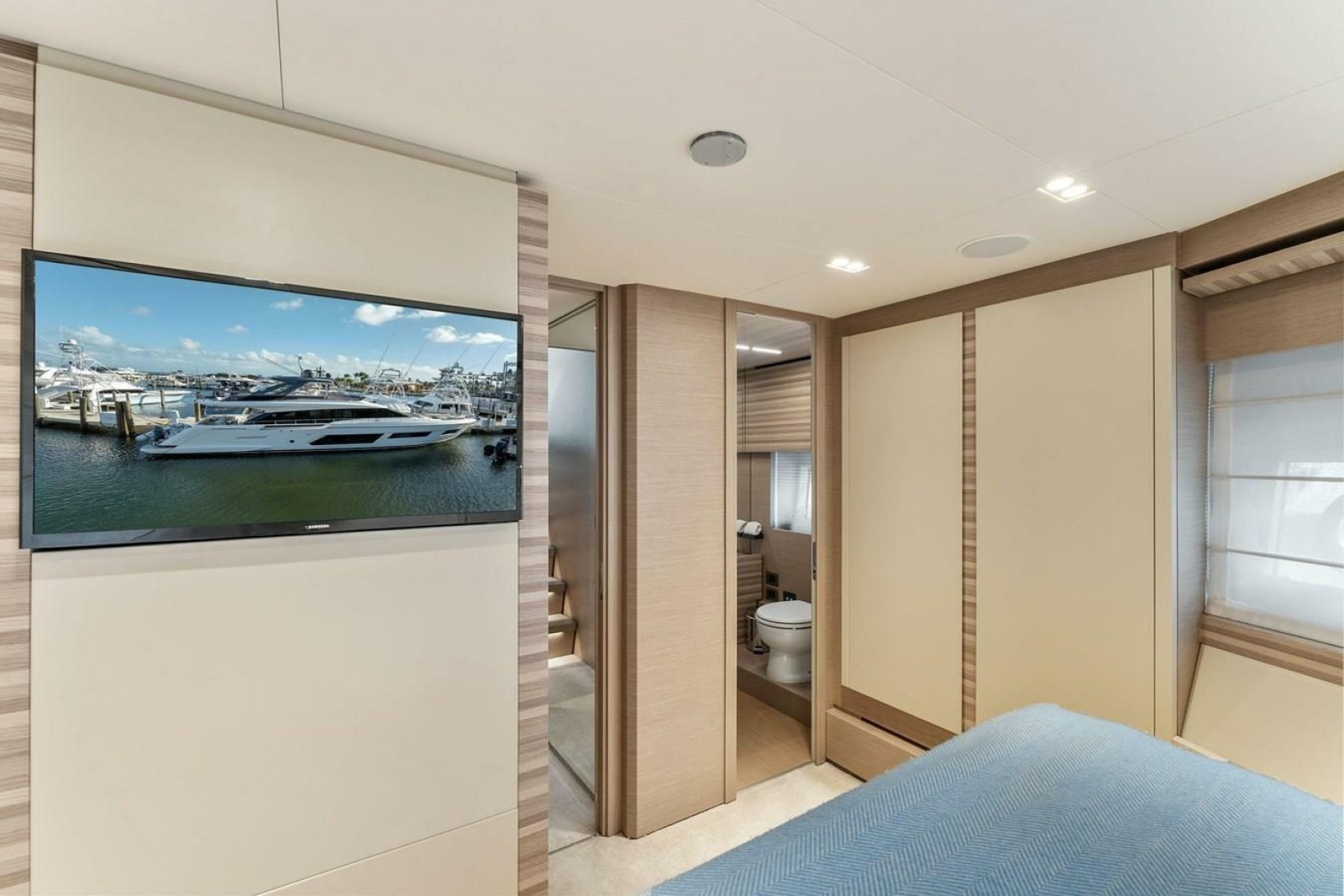 2020 Ferretti Yachts 670 Motoryacht