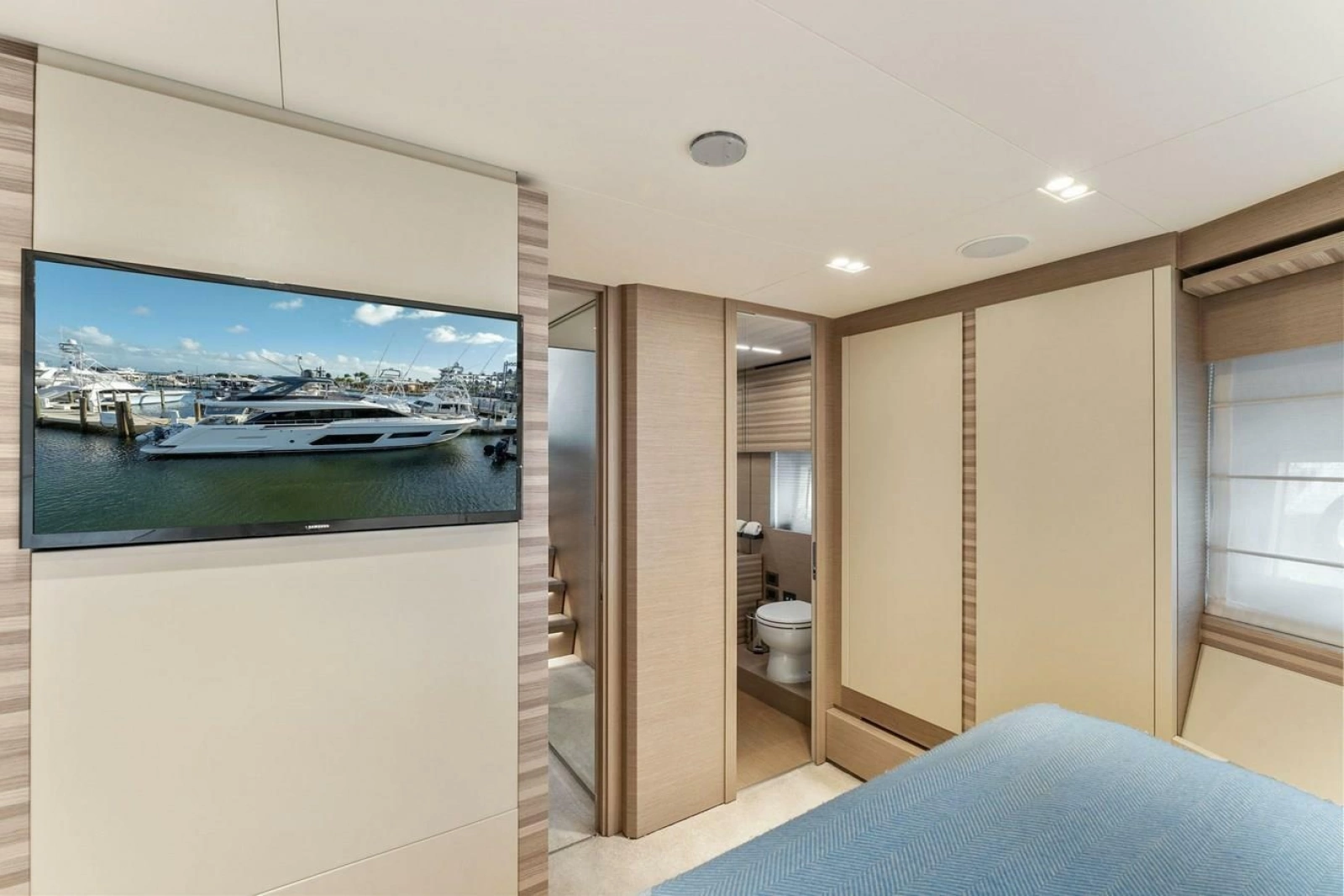 2020 Ferretti Yachts 670 Motoryacht