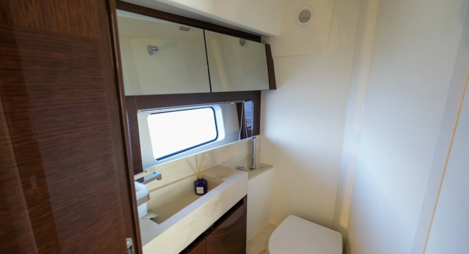 59ft Prestige Yacht For Sale