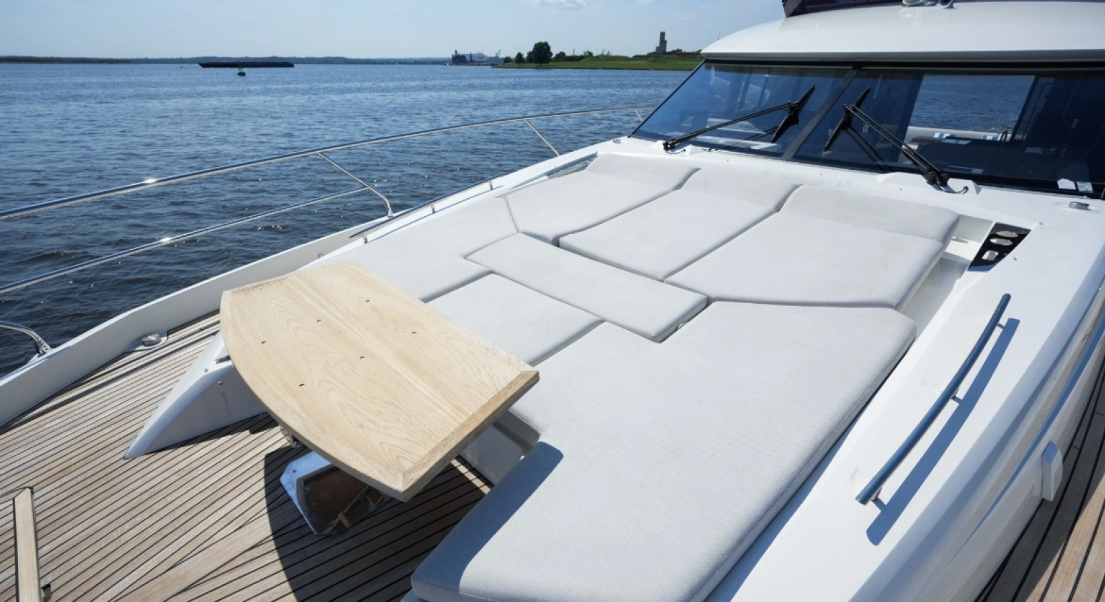 59ft Prestige Yacht For Sale