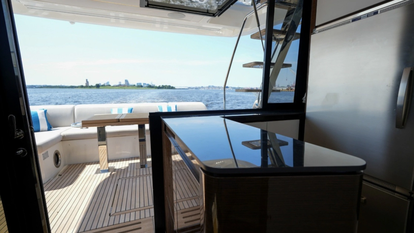 59ft Prestige Yacht For Sale