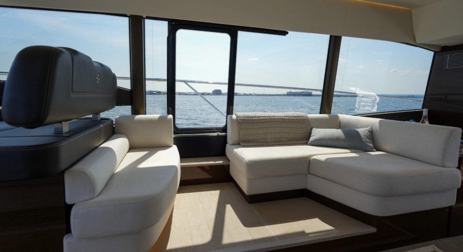 59ft Prestige Yacht For Sale